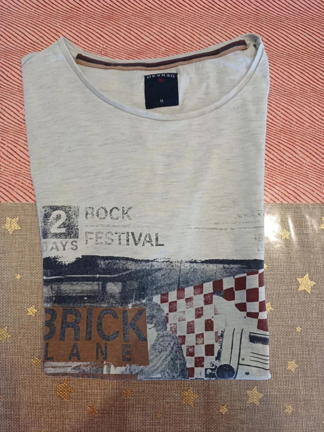 Tee shirt devred